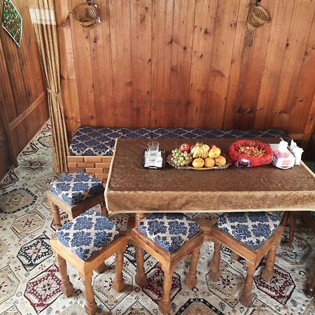 Hb Nancy Group Of Houseboats Hotel Srīnagar Екстериор снимка