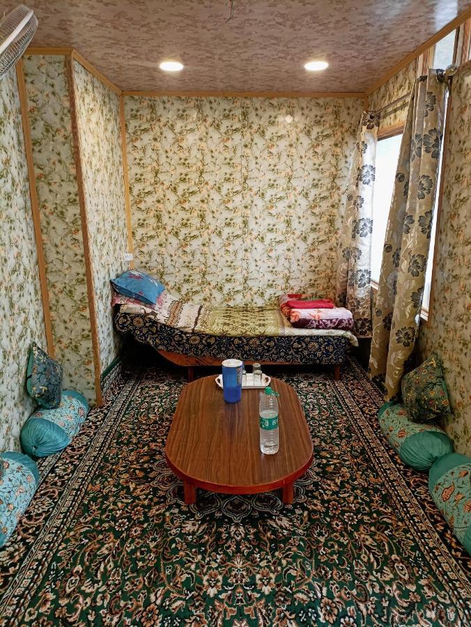 Hb Nancy Group Of Houseboats Hotel Srīnagar Екстериор снимка