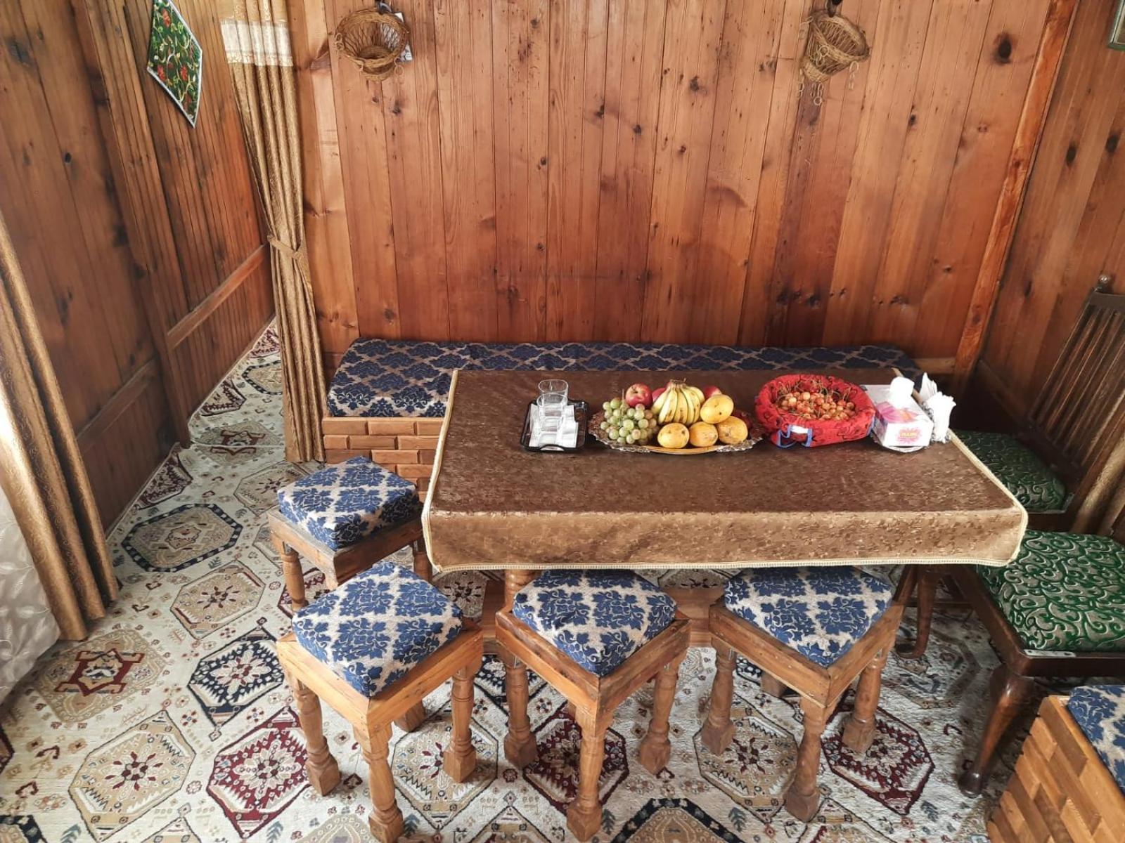Hb Nancy Group Of Houseboats Hotel Srīnagar Екстериор снимка