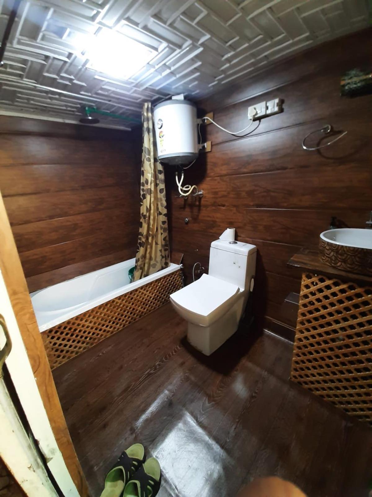 Hb Nancy Group Of Houseboats Hotel Srīnagar Екстериор снимка